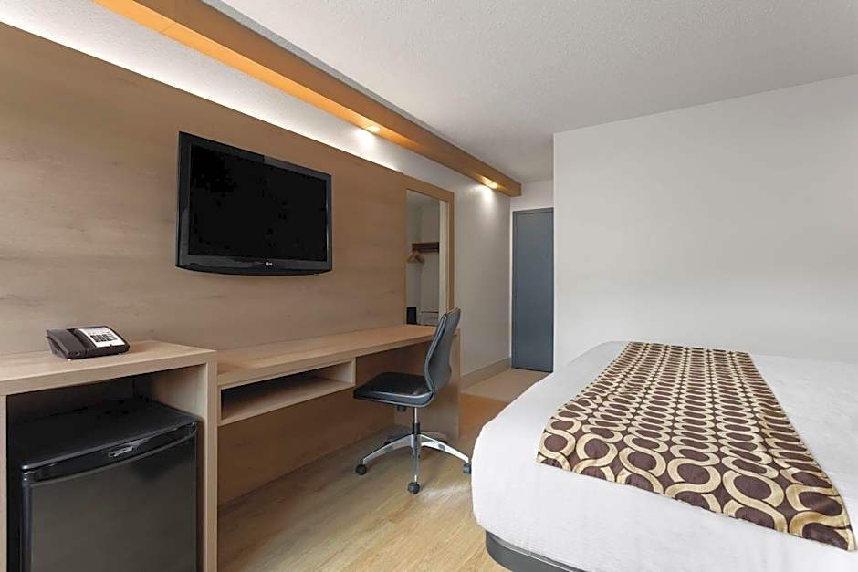 Travelodge by Wyndham Blairmore