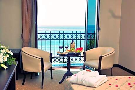 Kumburgaz Blue World Hotel