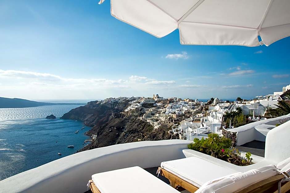 Perivolas Hotel