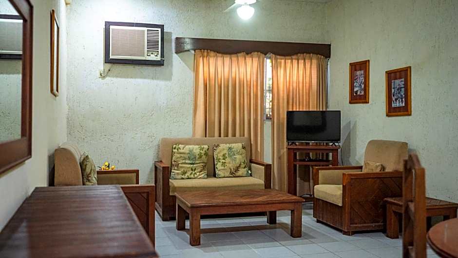 Suites del Sol Hotel & Apartments