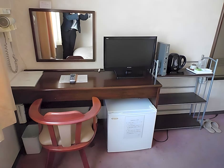 Business Green Hotel Hino