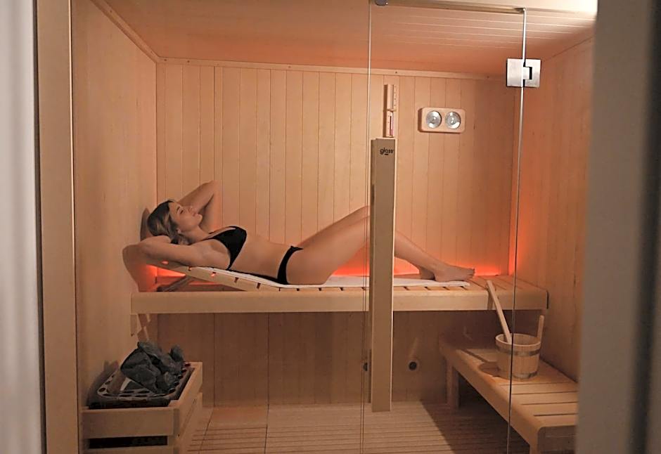 Palace Eight - Suites & Spa