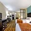 Comfort Suites Topeka Northwest