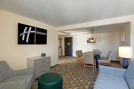 One-Bedroom King Suite
