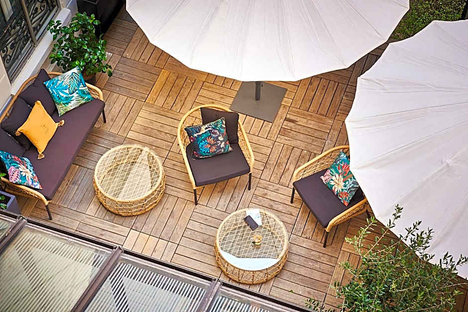 Hotel Cervantes by Happyculture