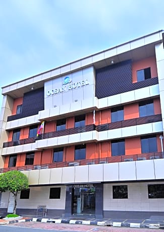 OCEAN HOTEL