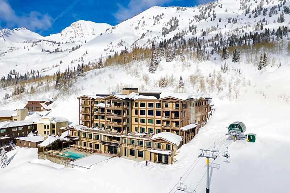 The Snowpine Lodge