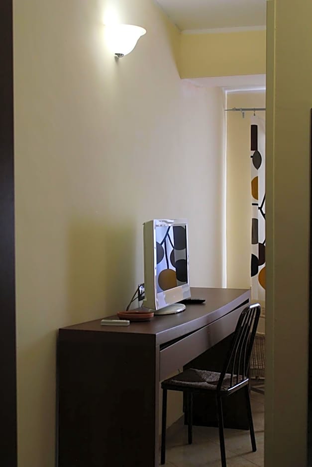 Hotel 106