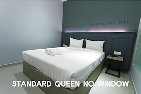 Standard Queen - No Window
