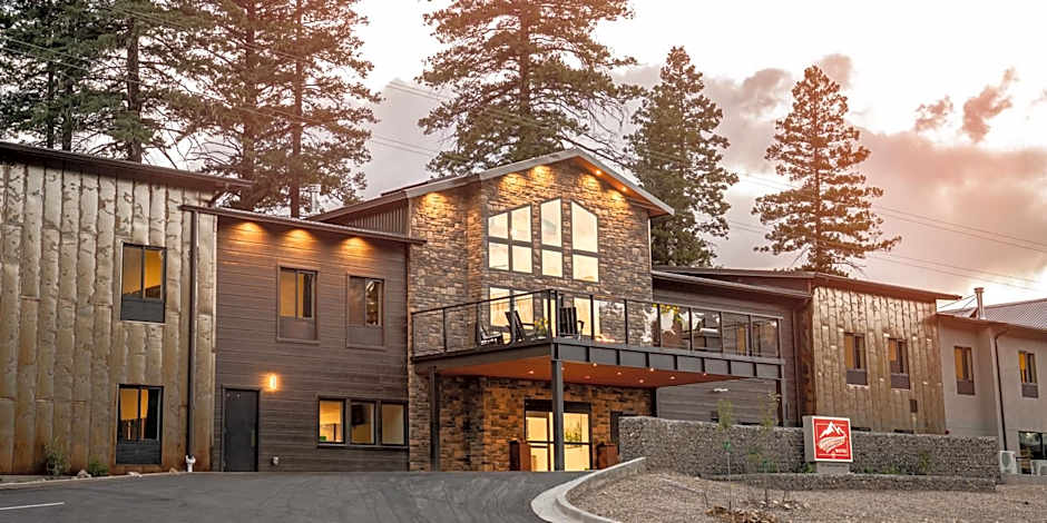 Grand Cloudcroft Hotel