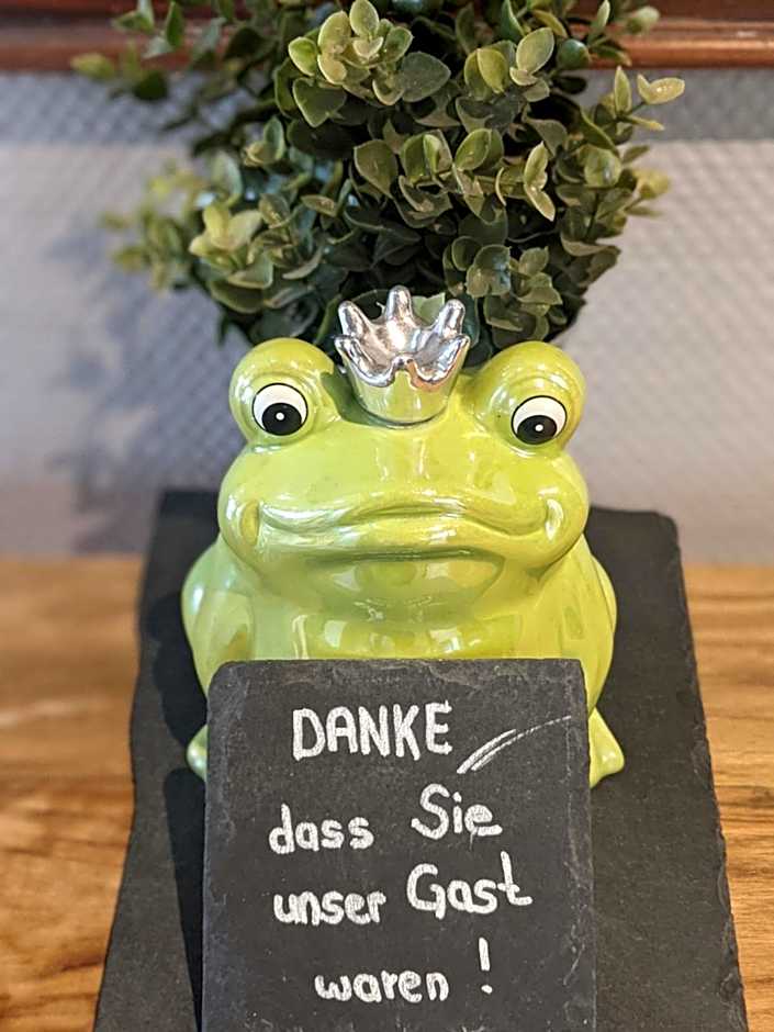 Rheinauer Hof - bed & breakfast