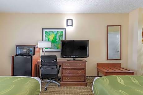 Double Room with Two Double Beds - Accessible/Non-Smoking