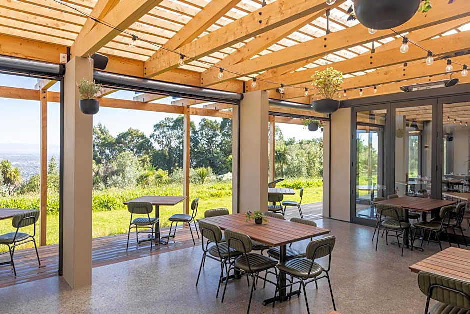 Tussock Hill Vineyard Retreats