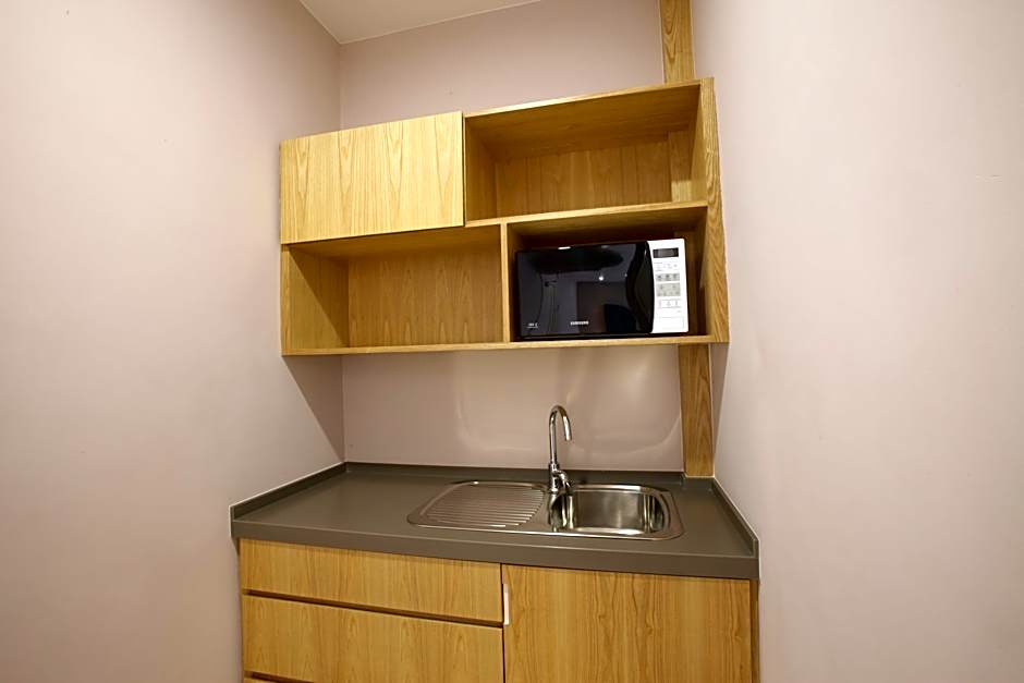 D Anggerek Service Apartment