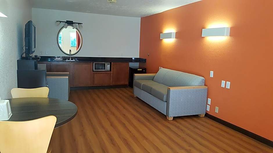 Motel 6-Columbus, OH - OSU