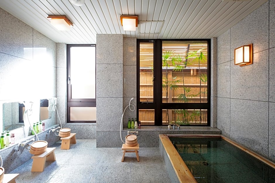 Kyoto Ryokan The KINOE