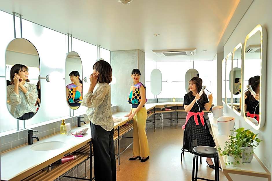 Cafetel Kyoto Sanjo – Kyoto, IL