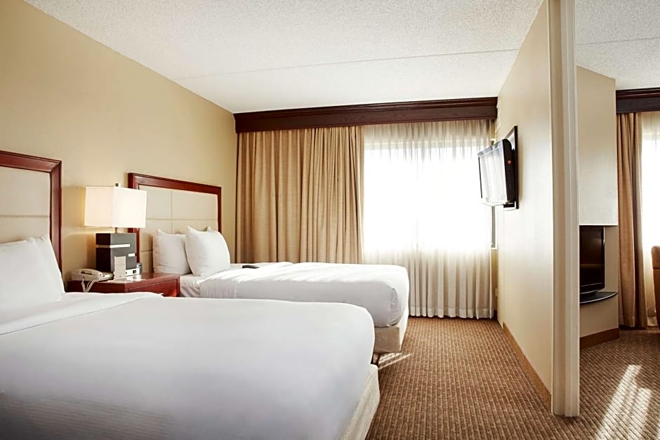 DoubleTree Suites By Hilton Hotel Cincinnati-Blue Ash