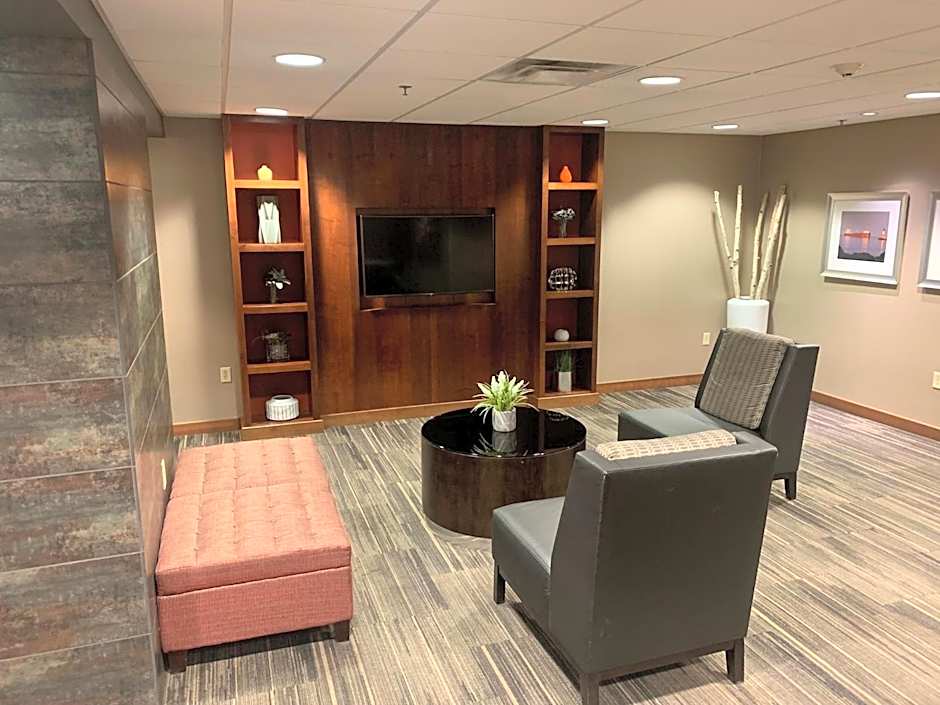 Holiday Inn & Suites Duluth-Downtown By IHG