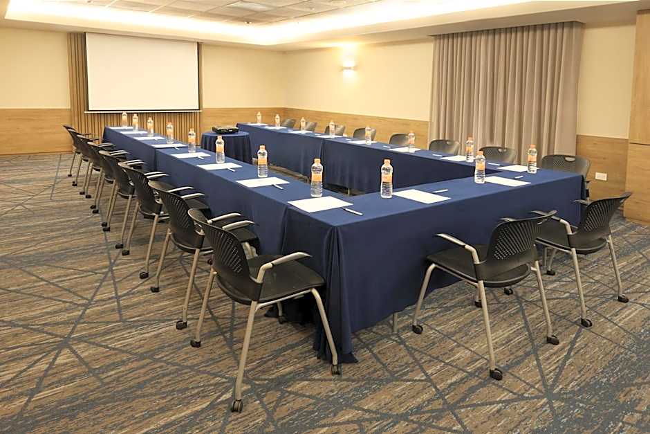 Holiday Inn Express Monterrey Galerias-San Jeronimo By IHG