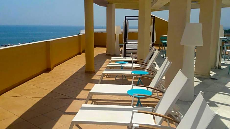 BQ Andalucia Beach Hotel