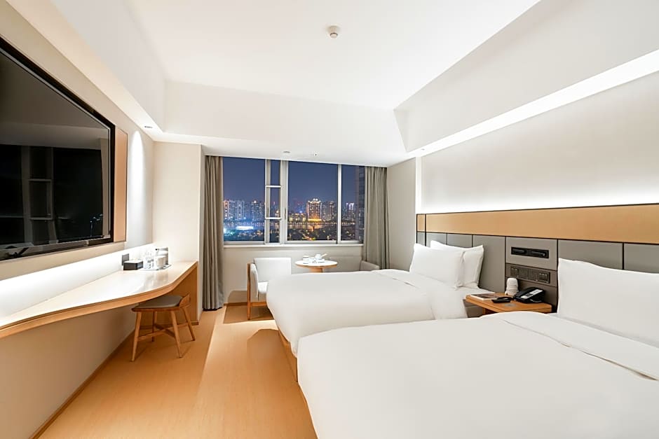 Ji Hotel Guangzhou Zhujiang New City