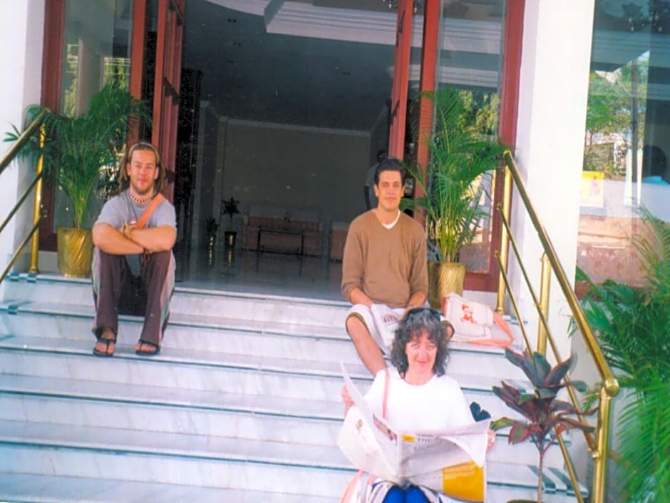 Hotel Gnanam Thanjavur