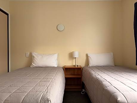 One-Bedroom Apartment 1