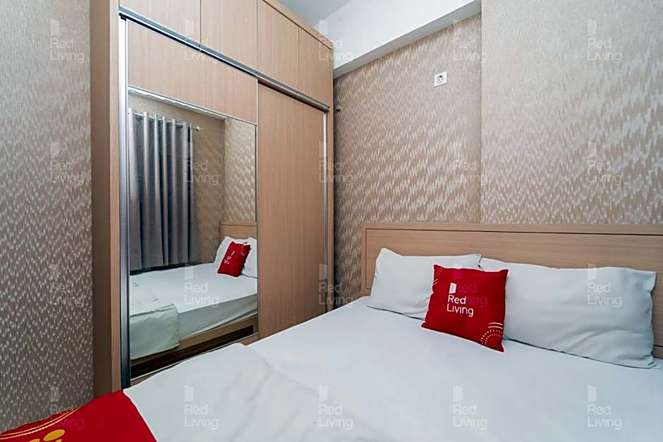 RedLiving Apartemen Tamansari Panoramic - Rasya Room