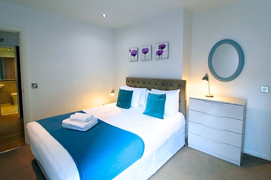 Tooley Street Apartments by Viridian Apartments