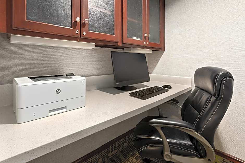 Hampton Inn & Suites Scottsburg