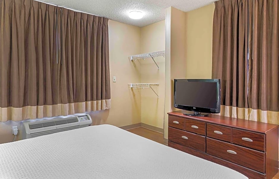 Extended Stay America Suites - Los Angeles - Long Beach Airport