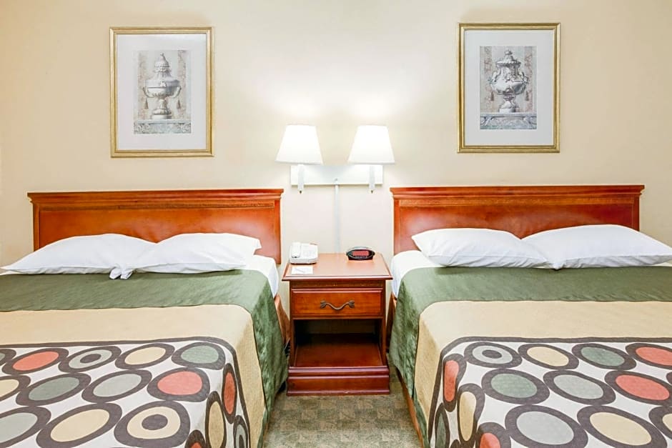 Super 8 by Wyndham Diberville Biloxi Area
