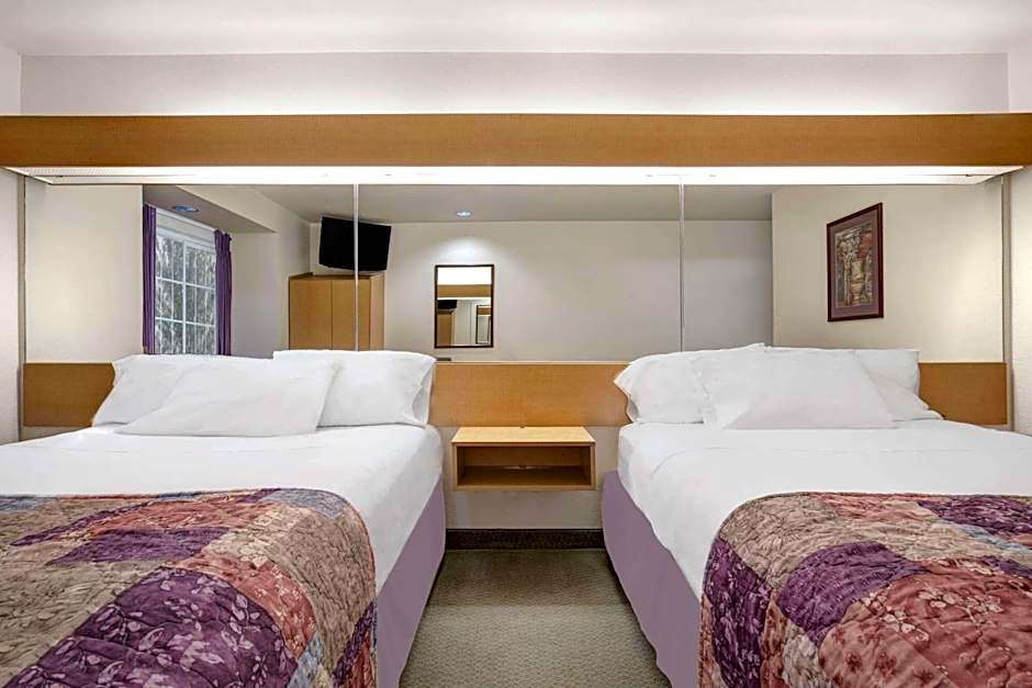 Microtel Inn & Suites By Wyndham Mankato