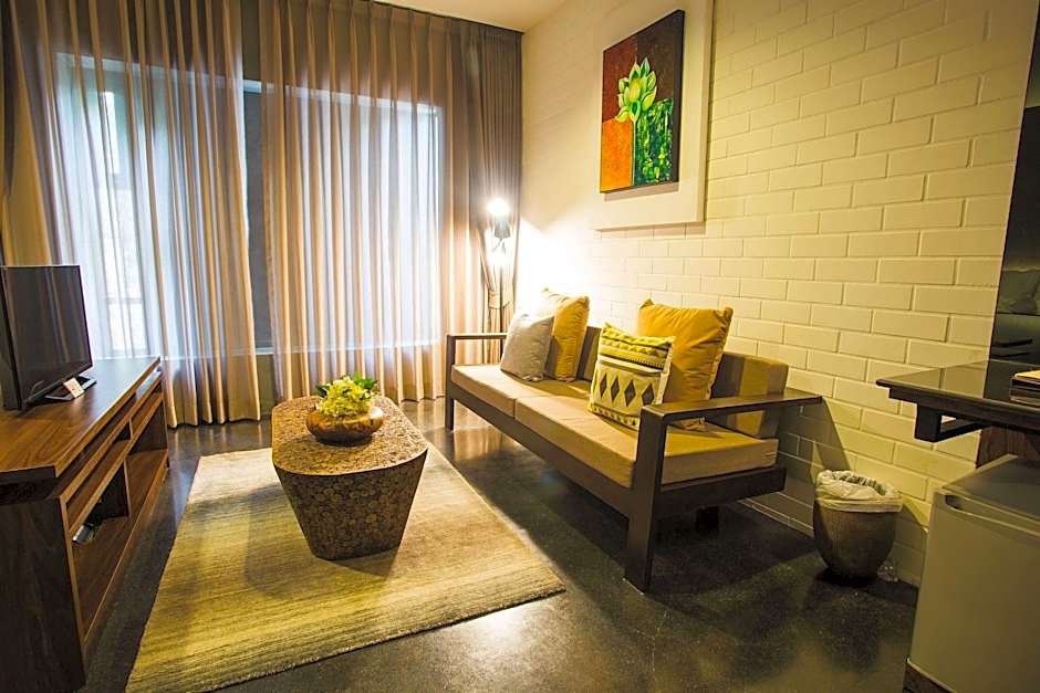 NAI YA Hotel