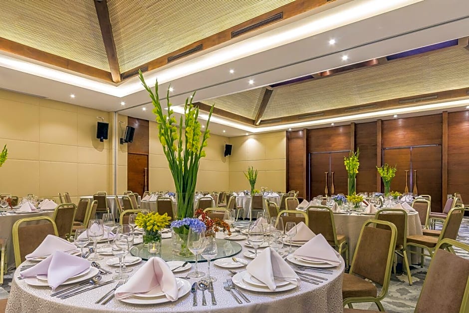 Maayo Hotel