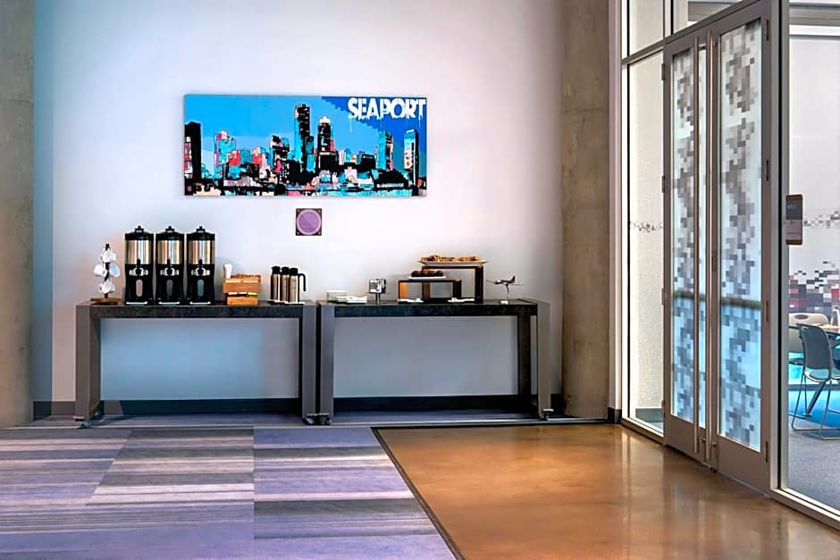 Aloft Boston Seaport District