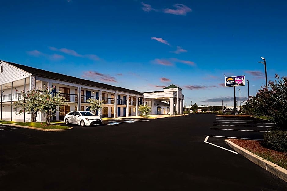 Suburban Studios – Cordele, GA
