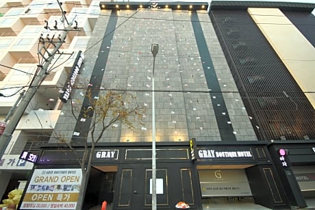 Gray Hotel