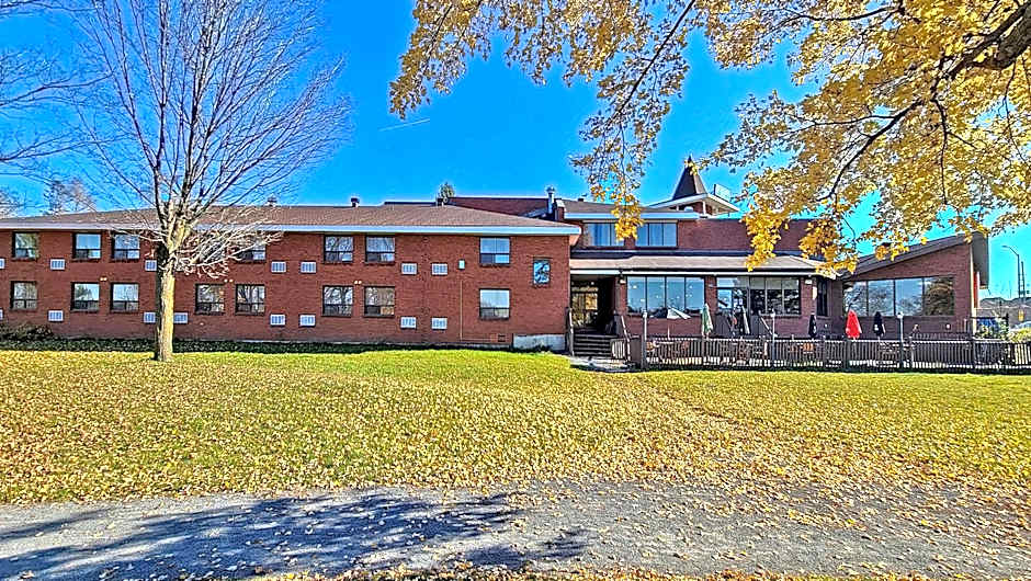 Ramada by Wyndham Arnprior