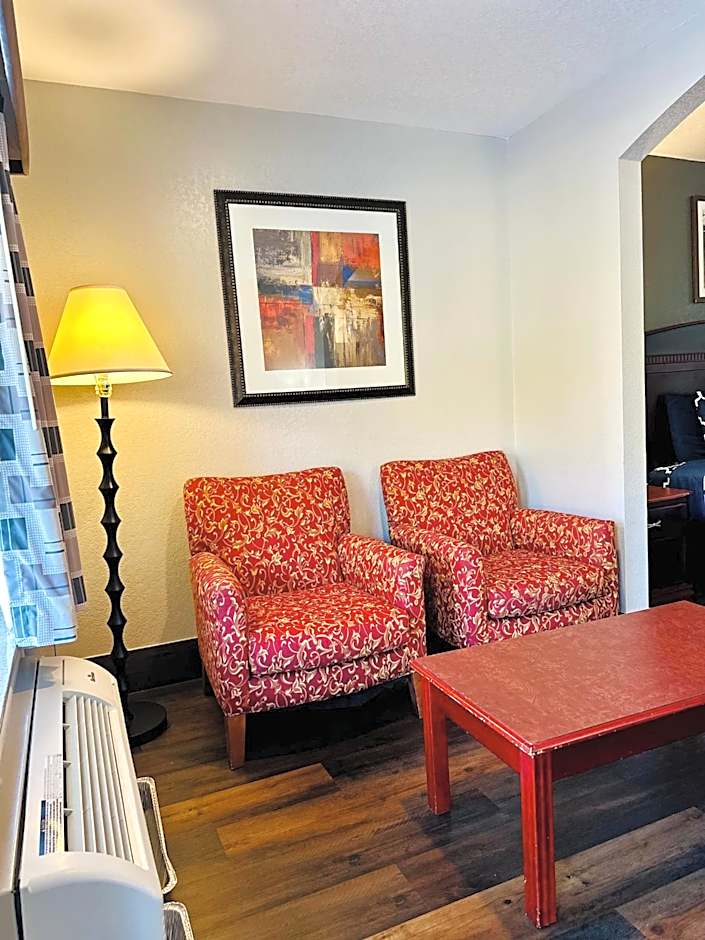 Magnolia Inn And Suites