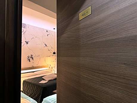 Jacuzzi Suite - Club - 18 And Above Only