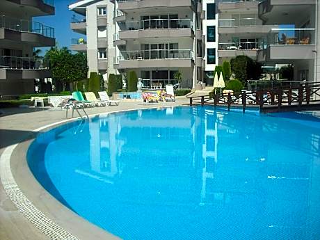 Spacious 2 Bed 2 Bath Home in one of Sides Most Popular Communities