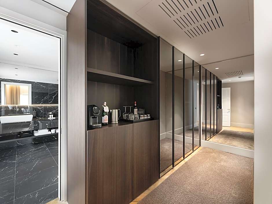 The Glamore Milano Duomo