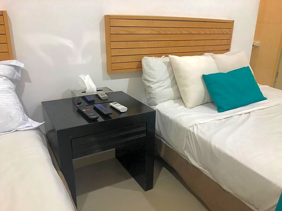 Hotel D´ATYI 10 Avenue