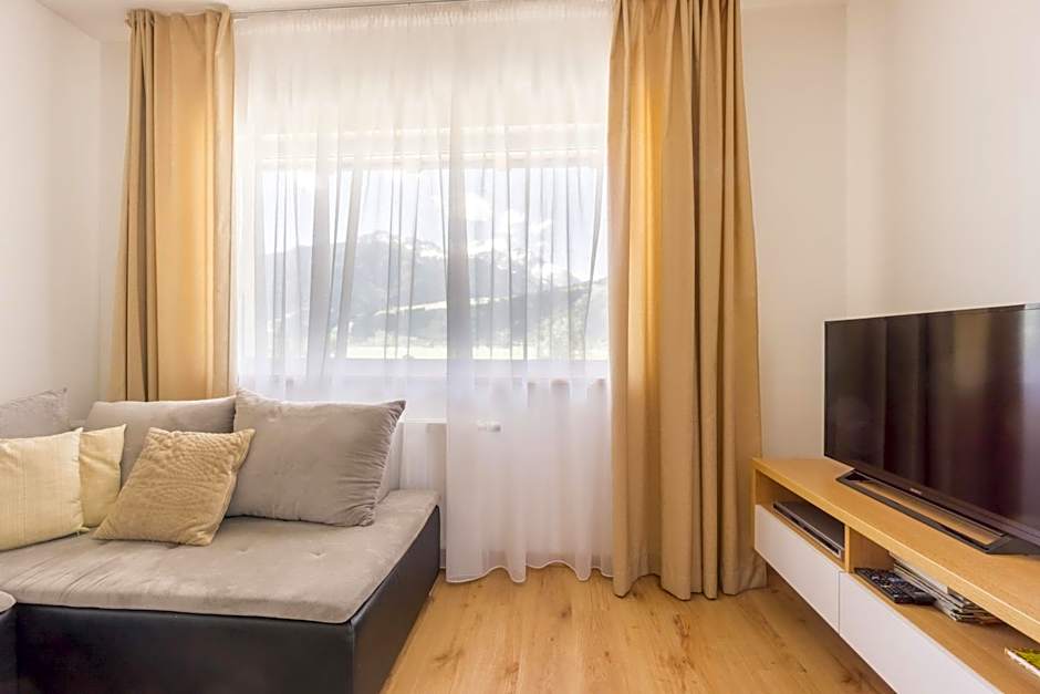 Praga Apartments & Restaurant Zell am See-Kaprun