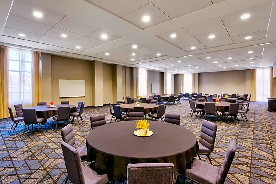 Courtyard by Marriott Lincoln Downtown/Haymarket