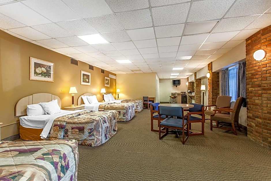 Rodeway Inn North