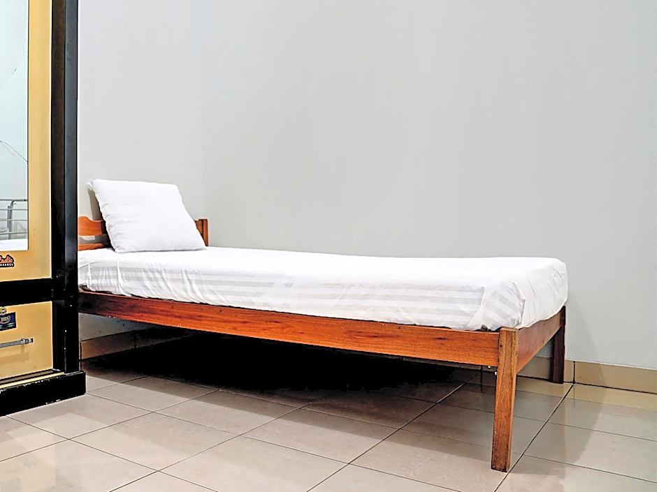 Hotel O Penginapan Hj Lilis Syariah