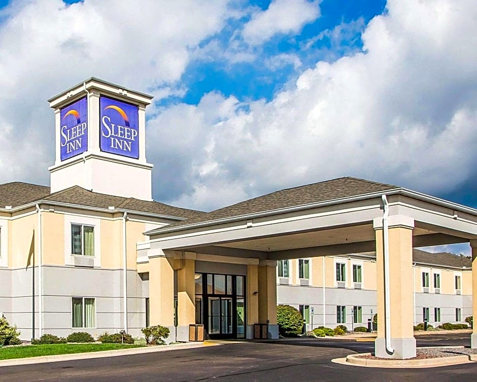 Sleep Inn & Suites